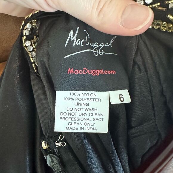 Mac Duggal | 5232 Metallic Embellished Plunge Open Back Gown Size 6 NEW Prom - Picture 9 of 13